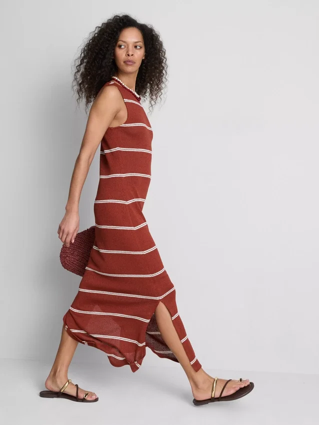 Paula Echevarría – ärmelloses, figurbetontes Midaxi-Kleid Paula Echevarría – ärmelloses, figurbetontes Midaxi-Kleid