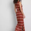 Paula Echevarría – ärmelloses, figurbetontes Midaxi-Kleid Paula Echevarría – ärmelloses, figurbetontes Midaxi-Kleid