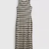 Paula Echevarría – ärmelloses, figurbetontes Midaxi-Kleid Paula Echevarría – ärmelloses, figurbetontes Midaxi-Kleid