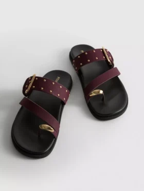 Paula Echevarría Sandalen mit Nieten am Fußbett