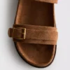 Paula Echevarría Sandalen mit zwei Riemen und Schnalle