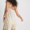 Paula Echevarría Satin-Top mit Spitzenbesatz Paula Echevarría Satin-Top mit Spitzenbesatz