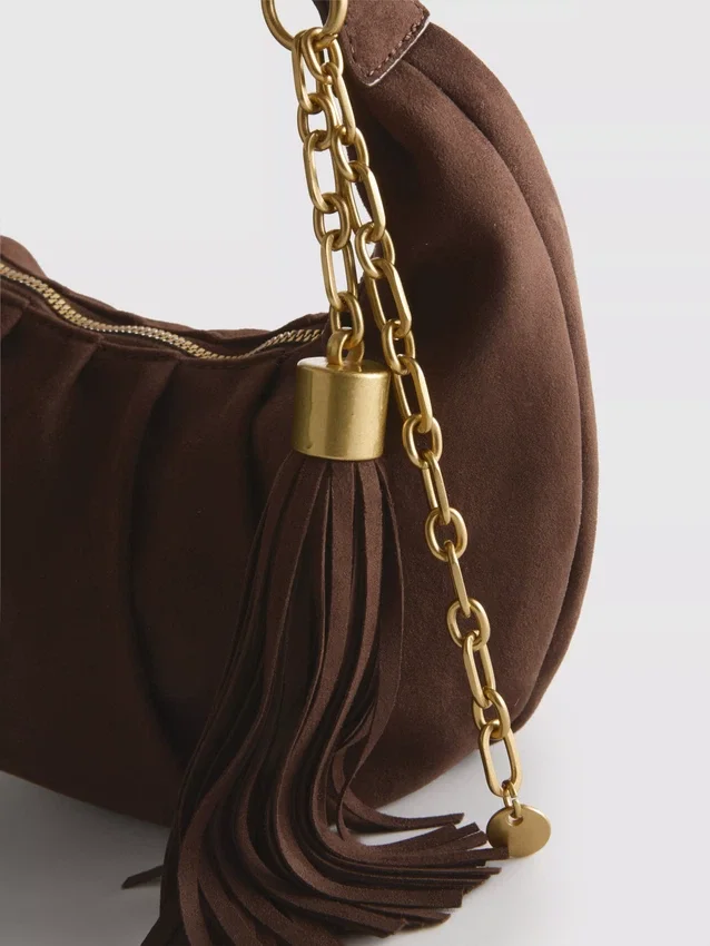 Paula Echevarría Schultertasche mit Rundboden Paula Echevarría Schultertasche mit Rundboden