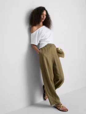 Paula Echevarría – strukturierte Hose mit weitem Bein