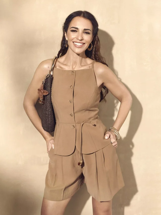 Paula Echevarría Weste mit Schößchen-Saum Paula Echevarría Weste mit Schößchen-Saum
