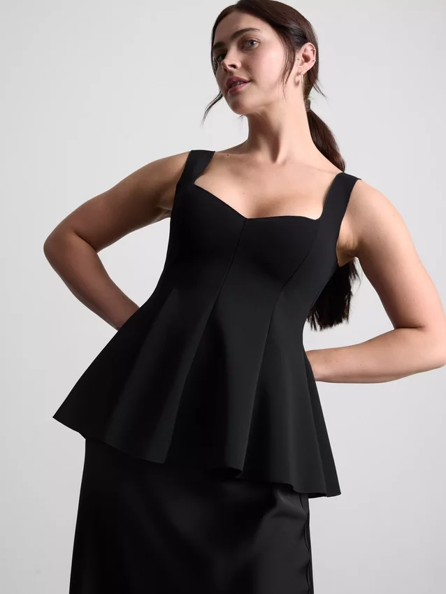 Peplum-Oberteil aus Krepp mit Herzausschnitt Peplum-Oberteil aus Krepp mit Herzausschnitt
