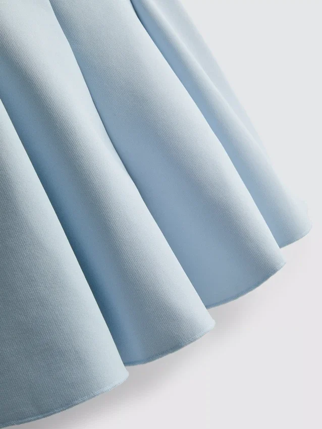 Peplum-Oberteil aus Krepp mit Herzausschnitt Peplum-Oberteil aus Krepp mit Herzausschnitt