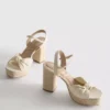 Plateausandalen mit Knotendetail