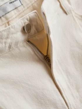 Plissierte Flare-Shorts aus baumwollreichem Denim