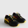 Pokémon-Sneaker mit Leuchteffekt