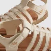 Riemchensandalen