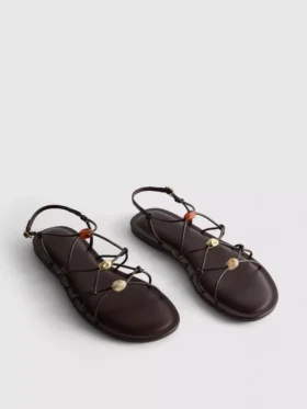 Riemchensandalen mit Perlenverzierung