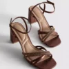 Riemchensandalen mit Strass und High Heels
