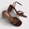 Riemchensandalen mit Strass und High Heels