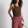 Ripp-Tanktop mit Racerback aus baumwollreichem Material Ripp-Tanktop mit Racerback aus baumwollreichem Material