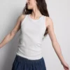 Ripp-Tanktop mit Racerback aus baumwollreichem Material Ripp-Tanktop mit Racerback aus baumwollreichem Material