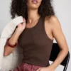 Ripp-Tanktop mit Racerback aus baumwollreichem Material Ripp-Tanktop mit Racerback aus baumwollreichem Material