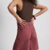 Ripp-Tanktop mit Racerback aus baumwollreichem Material Ripp-Tanktop mit Racerback aus baumwollreichem Material