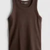 Ripp-Tanktop mit Racerback aus baumwollreichem Material Ripp-Tanktop mit Racerback aus baumwollreichem Material