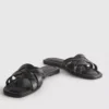 Sandalen aus Kunstleder mit gewebtem Muster