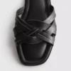 Sandalen aus Kunstleder mit gewebtem Muster