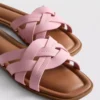 Sandalen aus Kunstleder mit gewebtem Muster