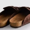 Sandalen im Clog-Stil aus Kunstwildleder mit Quasten