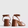 Sandalen mit Blockabsatz in weiter Passform