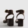Sandalen mit Blockabsatz und Nieten