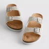 Sandalen mit doppeltem Schnallenverschluss und verziertem Fußbett