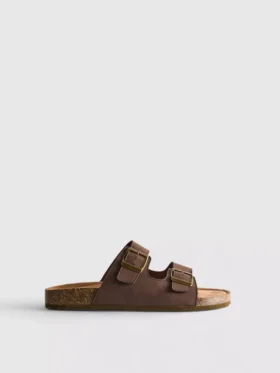 Sandalen mit doppelten Schnallenriemen