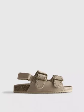 Sandalen mit doppelten Schnallenriemen