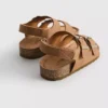 Sandalen mit doppelten Schnallenriemen