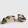 Sandalen mit doppelten Schnallenriemen