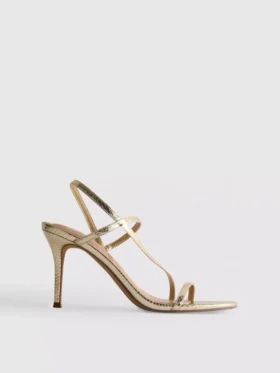 Sandalen mit kaum wahrnehmbarem Absatz