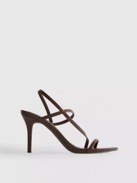 Sandalen mit kaum wahrnehmbarem Absatz