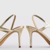 Sandalen mit kaum wahrnehmbarem Absatz
