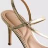 Sandalen mit kaum wahrnehmbarem Absatz