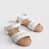 Sandalen mit lasergeschnittenem Blumenmuster