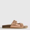 Sandalen mit lasergeschnittenem Fußbett