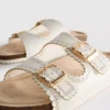 Sandalen mit lasergeschnittenem Fußbett