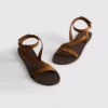 Sandalen mit Riemchen und Nieten