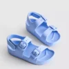 Sandalen mit Schnallenriemen