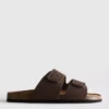 Sandalen mit zwei Riemen