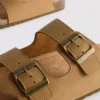 Sandalen mit zwei Schnallen