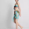 Sarong mit Fransen und tropischem Print Sarong mit Fransen und tropischem Print