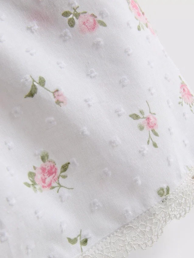 Schlafanzug-Shorts aus Dobby-Baumwolle mit Blumenmuster Schlafanzug-Shorts aus Dobby-Baumwolle mit Blumenmuster