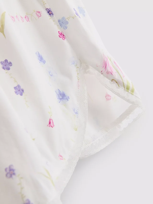 Schlafanzug-Shorts mit Blumenmuster Schlafanzug-Shorts mit Blumenmuster