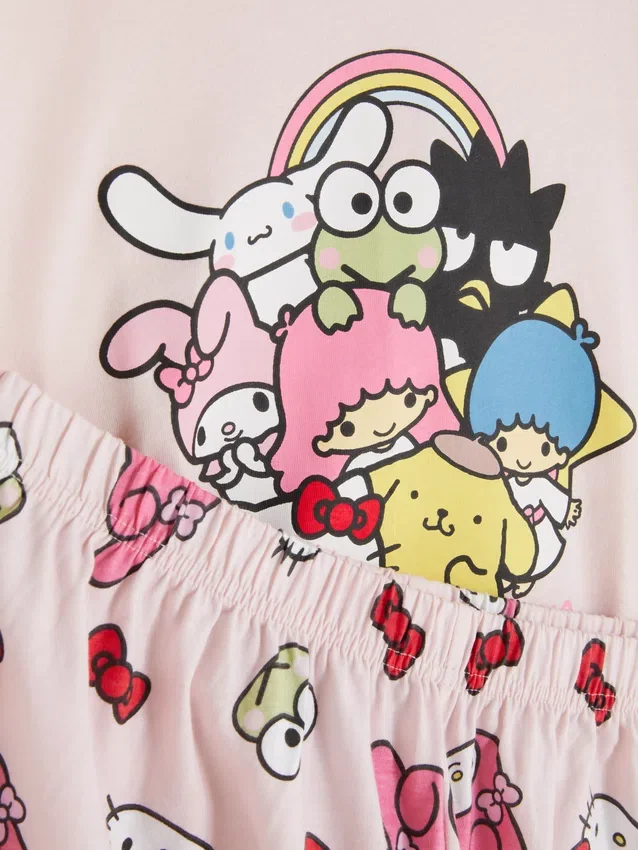 Schlafshirt mit „Hello Kitty und Freunde“-Motiv Schlafshirt mit „Hello Kitty und Freunde“-Motiv