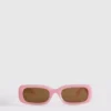 Schlanke Sonnenbrille mit rechteckigen Gläsern